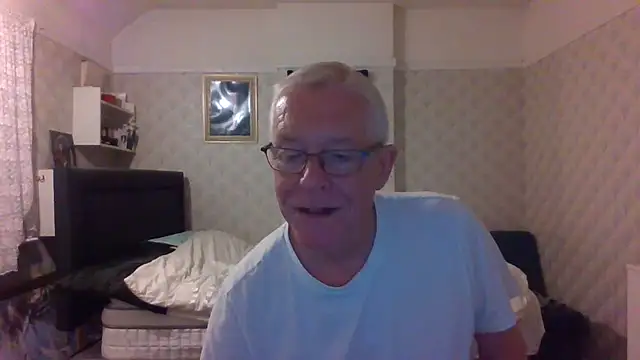 Snapshot of shaun63m chatting on September 29, 2025, 12:05 am shaun63m online show from September 29, 2025, 12:05 am