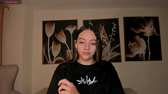 BellaRose X online show from March 27, 2026, 4:29 am