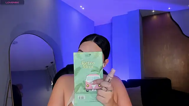 BellaRose X online show from May 14, 2026, 5:25 am