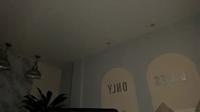 AliceHarper  online show from January 14, 2026, 9:52 pm