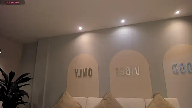 AliceHarper  online show from January 16, 2026, 11:31 pm