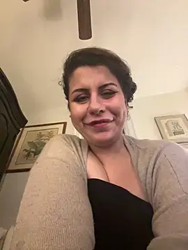 holyeroticss online show from December 19, 2024, 6:12 am