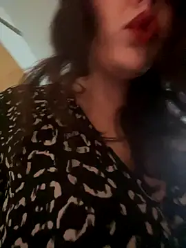 holyeroticss online show from September 18, 2025, 7:49 pm