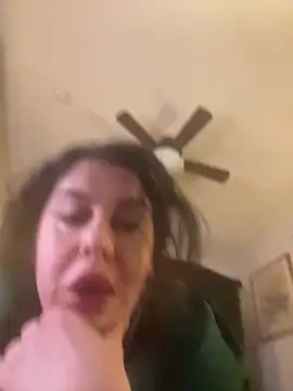 Snapshot of holyeroticss chatting on February 21, 2026, 4:02 am holyeroticss online show from February 21, 2026, 4:02 am