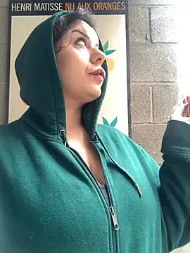 Snapshot of holyeroticss chatting on February 22, 2026, 3:10 pm holyeroticss online show from February 22, 2026, 3:10 pm