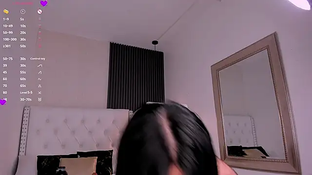 aliscollins  online show from March 9, 2025, 2:07 am