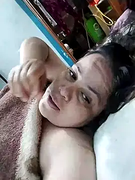 lunanataly online show from November 30, 2025, 1:20 am