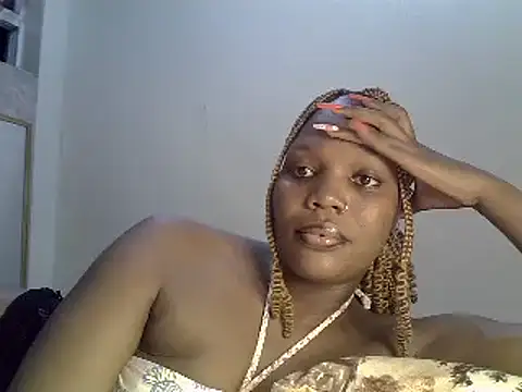 Pretty-sassy online show from February 6, 2025, 11:04 pm