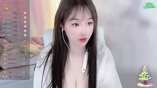 Kiss-18 online show from March 17, 2025, 4:33 pm