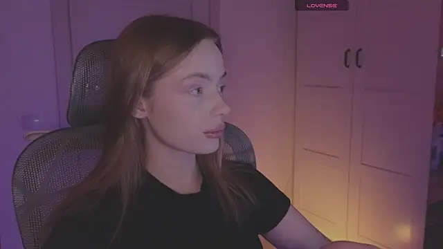  MayShy  online show from October 31, 2025, 5:41 am