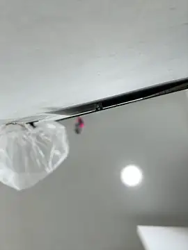 Salome golvert online show from April 19, 2026, 6:10 pm