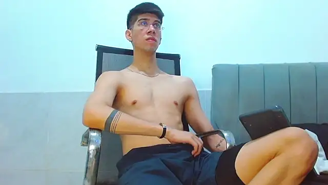 jhony-sex online show from August 1, 2026, 10:08 pm
