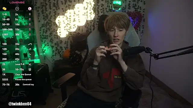 twinkben online show from October 8, 2025, 7:55 pm