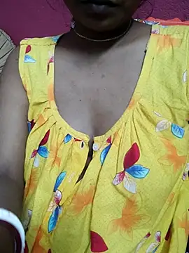 Snapshot of Bengoli--bhabhi chatting on February 17, 2025, 10:40 am Bengoli--bhabhi online show from February 17, 2025, 10:40 am