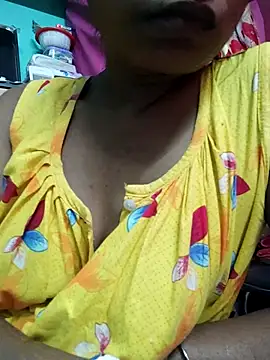 Snapshot of Bengoli--bhabhi chatting on February 26, 2025, 8:37 am Bengoli--bhabhi online show from February 26, 2025, 8:37 am