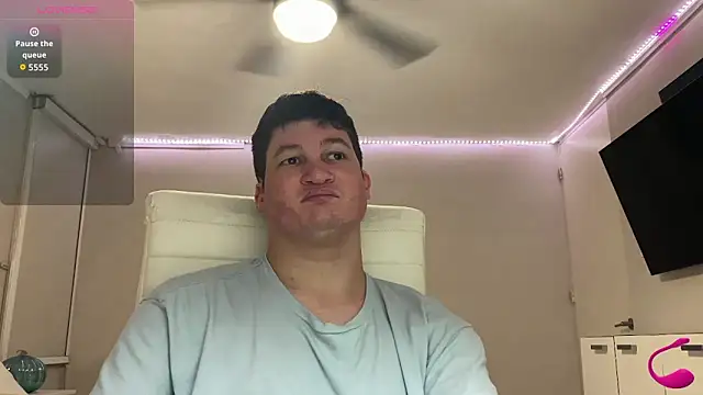 Snapshot of Lorenzo_hernandez chatting on September 30, 2025, 10:48 pm Lorenzo hernandez online show from September 30, 2025, 10:48 pm