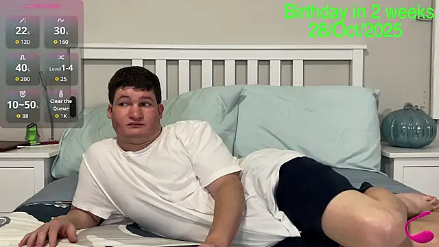 Snapshot of Lorenzo_hernandez chatting on October 3, 2025, 9:56 pm Lorenzo hernandez online show from October 3, 2025, 9:56 pm