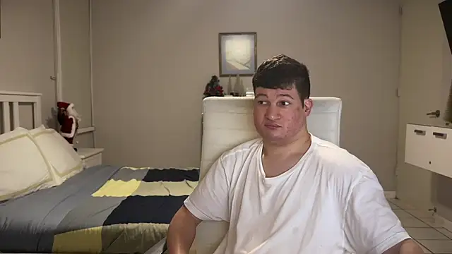 Snapshot of Lorenzo_hernandez chatting on November 20, 2025, 7:24 pm Lorenzo hernandez online show from November 20, 2025, 7:24 pm