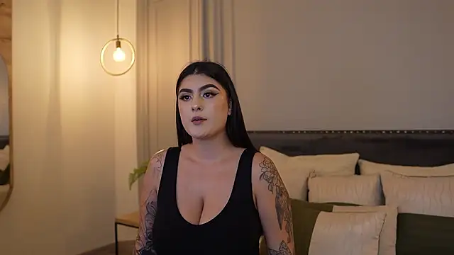 IrisBaker online show from January 15, 2026, 10:02 pm