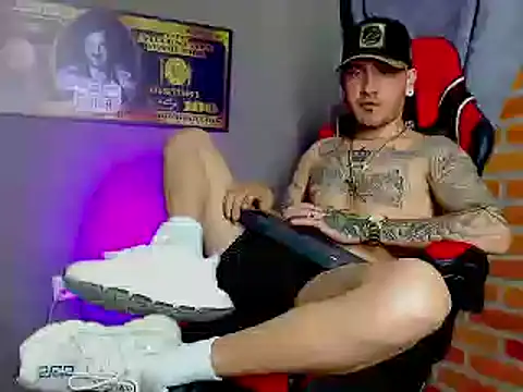 smoker445 online show from January 31, 2025, 2:26 am