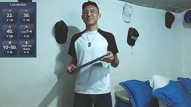 samfox  online show from April 18, 2026, 11:03 am