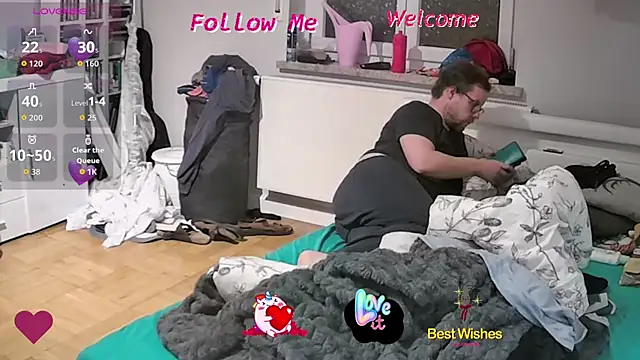 Snapshot of larsgessner30 chatting on October 21, 2025, 8:31 pm larsgessner30 online show from October 21, 2025, 8:31 pm