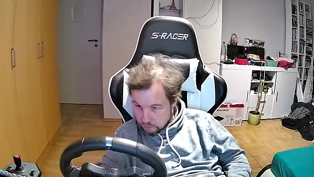 Snapshot of larsgessner30 chatting on October 23, 2025, 12:10 am larsgessner30 online show from October 23, 2025, 12:10 am