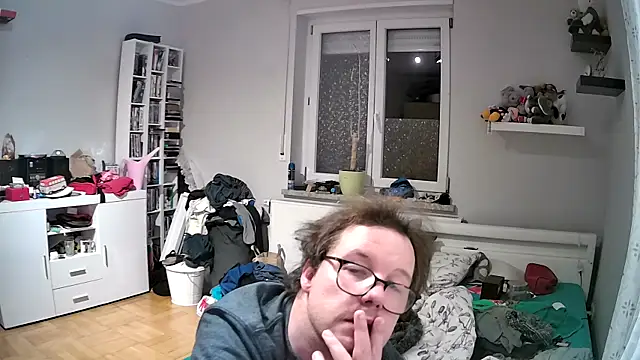 Snapshot of larsgessner30 chatting on November 19, 2025, 9:59 pm larsgessner30 online show from November 19, 2025, 9:59 pm