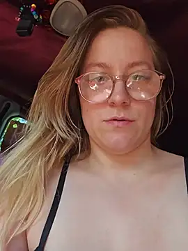 Paynted Lady online show from July 8, 2026, 11:20 pm