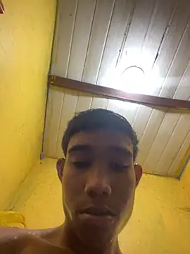 novinhooxz online show from May 21, 2026, 10:06 pm