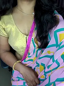 Snapshot of Tanvi-patil chatting on February 25, 2025, 4:21 pm Tanvi-patil online show from February 25, 2025, 4:21 pm