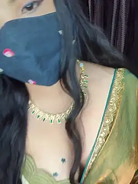 Tanvi-patil online show from November 26, 2025, 5:58 pm