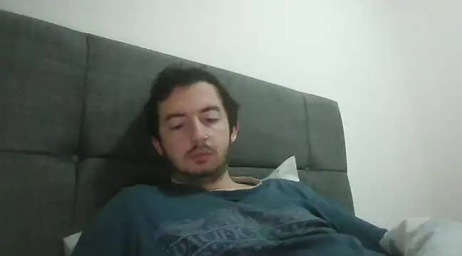 laynufff online show from February 3, 2025, 6:13 am