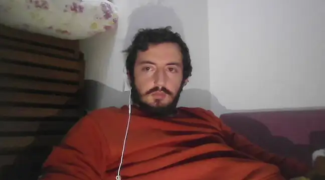 laynufff online show from March 16, 2025, 10:20 pm