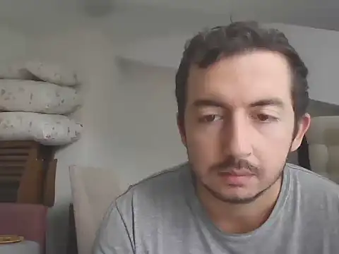 laynufff online show from September 25, 2025, 5:55 am