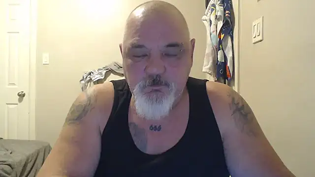 Snapshot of Newfiesausage1972 chatting on February 15, 2025, 4:56 pm Newfiesausage1972 online show from February 15, 2025, 4:56 pm