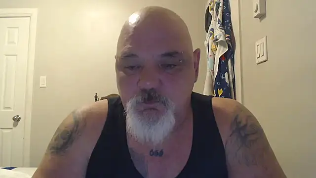 Snapshot of Newfiesausage1972 chatting on March 17, 2025, 4:11 pm Newfiesausage1972 online show from March 17, 2025, 4:11 pm