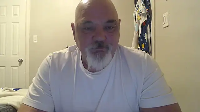 Snapshot of Newfiesausage1972 chatting on March 20, 2025, 4:42 pm Newfiesausage1972 online show from March 20, 2025, 4:42 pm