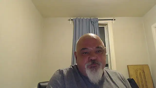 Snapshot of Newfiesausage1972 chatting on September 15, 2025, 6:46 am Newfiesausage1972 online show from September 15, 2025, 6:46 am