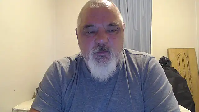 Snapshot of Newfiesausage1972 chatting on October 4, 2025, 12:36 pm Newfiesausage1972 online show from October 4, 2025, 12:36 pm