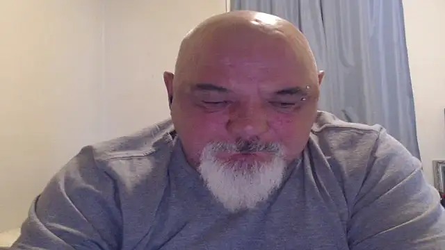 Snapshot of Newfiesausage1972 chatting on October 8, 2025, 3:42 pm Newfiesausage1972 online show from October 8, 2025, 3:42 pm