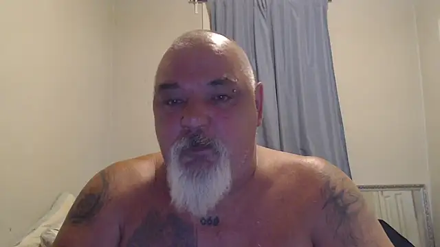 Snapshot of Newfiesausage1972 chatting on October 19, 2025, 7:25 pm Newfiesausage1972 online show from October 19, 2025, 7:25 pm