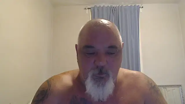 Snapshot of Newfiesausage1972 chatting on October 22, 2025, 2:50 pm Newfiesausage1972 online show from October 22, 2025, 2:50 pm