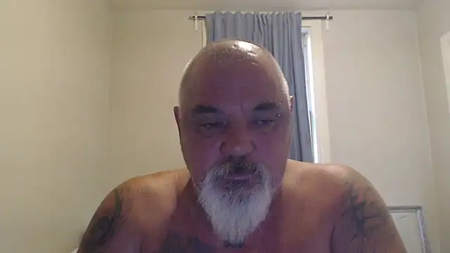 Snapshot of Newfiesausage1972 chatting on October 23, 2025, 8:07 pm Newfiesausage1972 online show from October 23, 2025, 8:07 pm