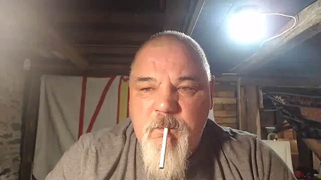 Newfiesausage1972 online show from February 9, 2026, 8:18 am