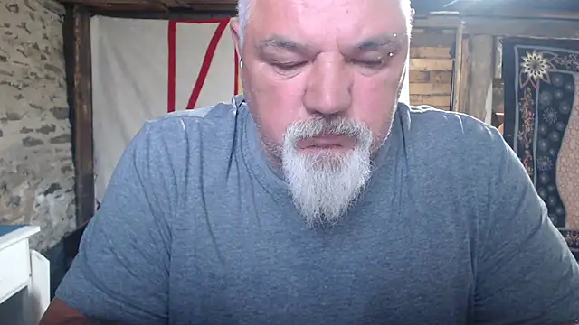 Newfiesausage1972 online show from June 21, 2026, 9:17 pm