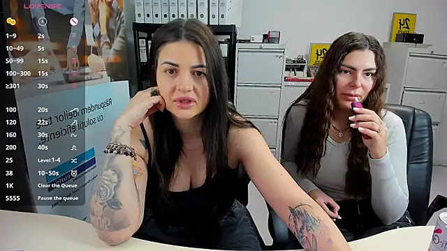 Snapshot of TiffanySweet chatting on February 14, 2025, 3:26 pm TiffanySweet online show from February 14, 2025, 3:26 pm