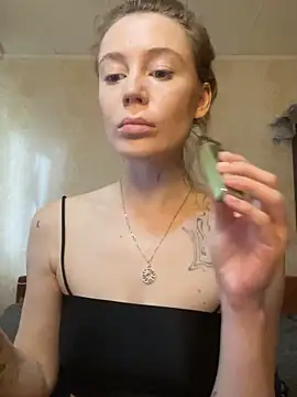 meanexx online show from October 1, 2025, 11:05 am