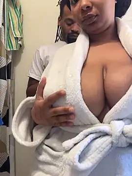 1BeautyN1Beast online show from December 6, 2024, 6:39 pm