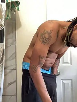 1BeautyN1Beast online show from December 8, 2024, 5:33 pm